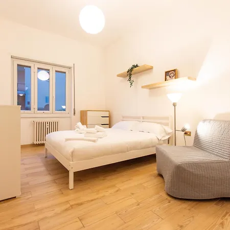 I-host - Rombon 38 * Milan